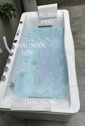 Thác nước tự nhiên